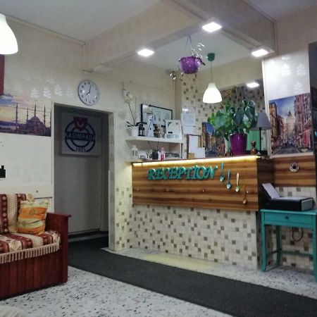 Hayat Pansiyon Vandrarhem Istanbul Exteriör bild